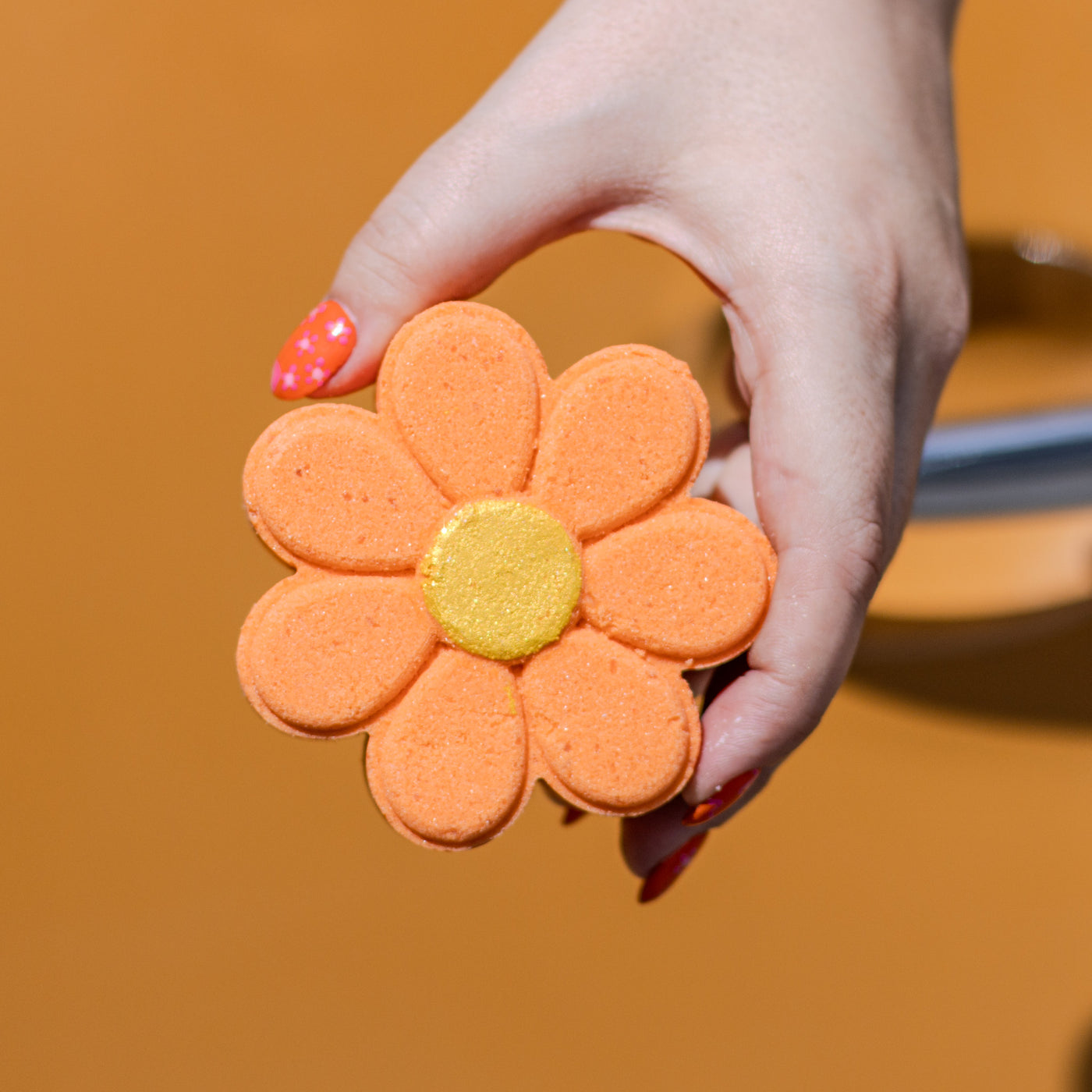 Disco Daisy Bath Bomb