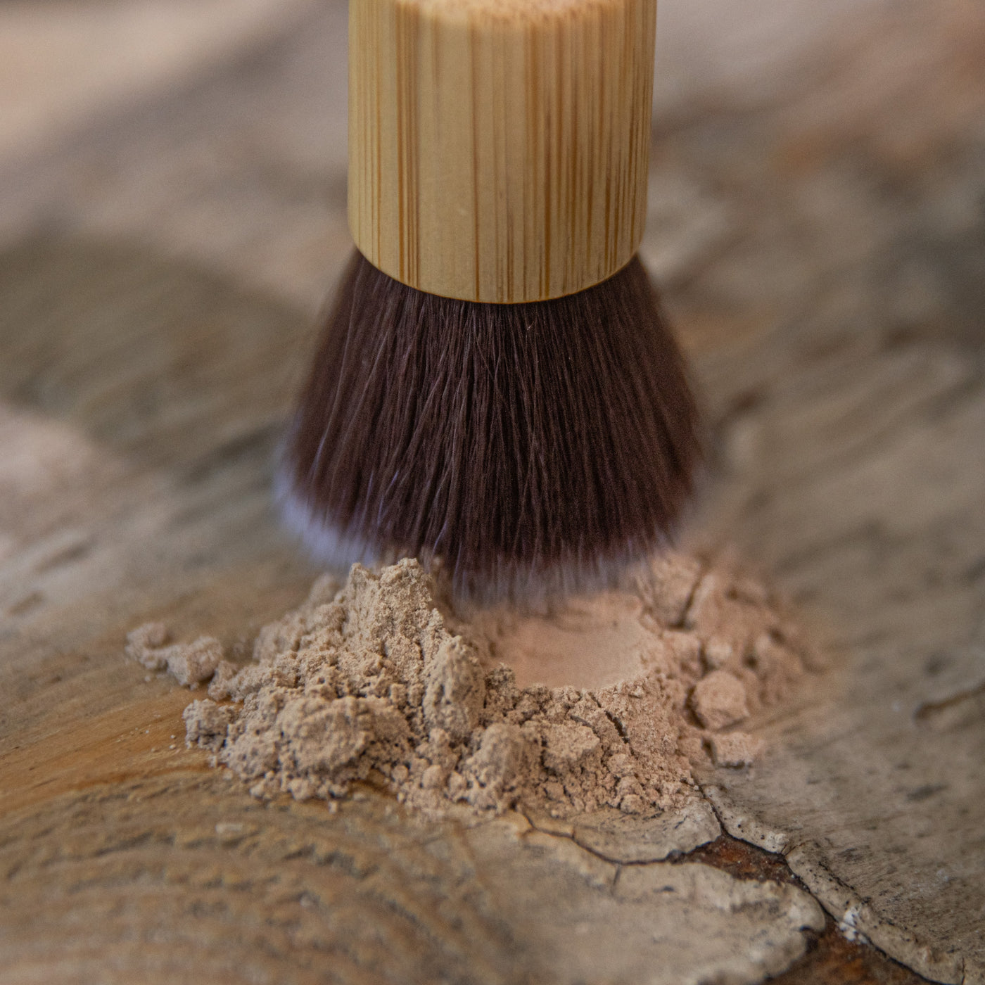 Bamboo Dry Shampoo Application Brush