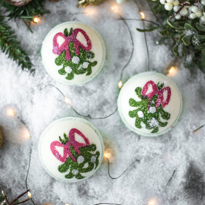Mistletoe Kiss Bath Bomb