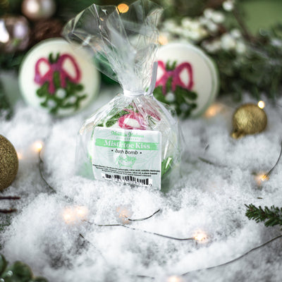 Mistletoe Kiss Bath Bomb