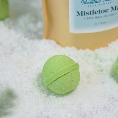 Mini Bath Bombs- Mistletoe Magic (set of 6)