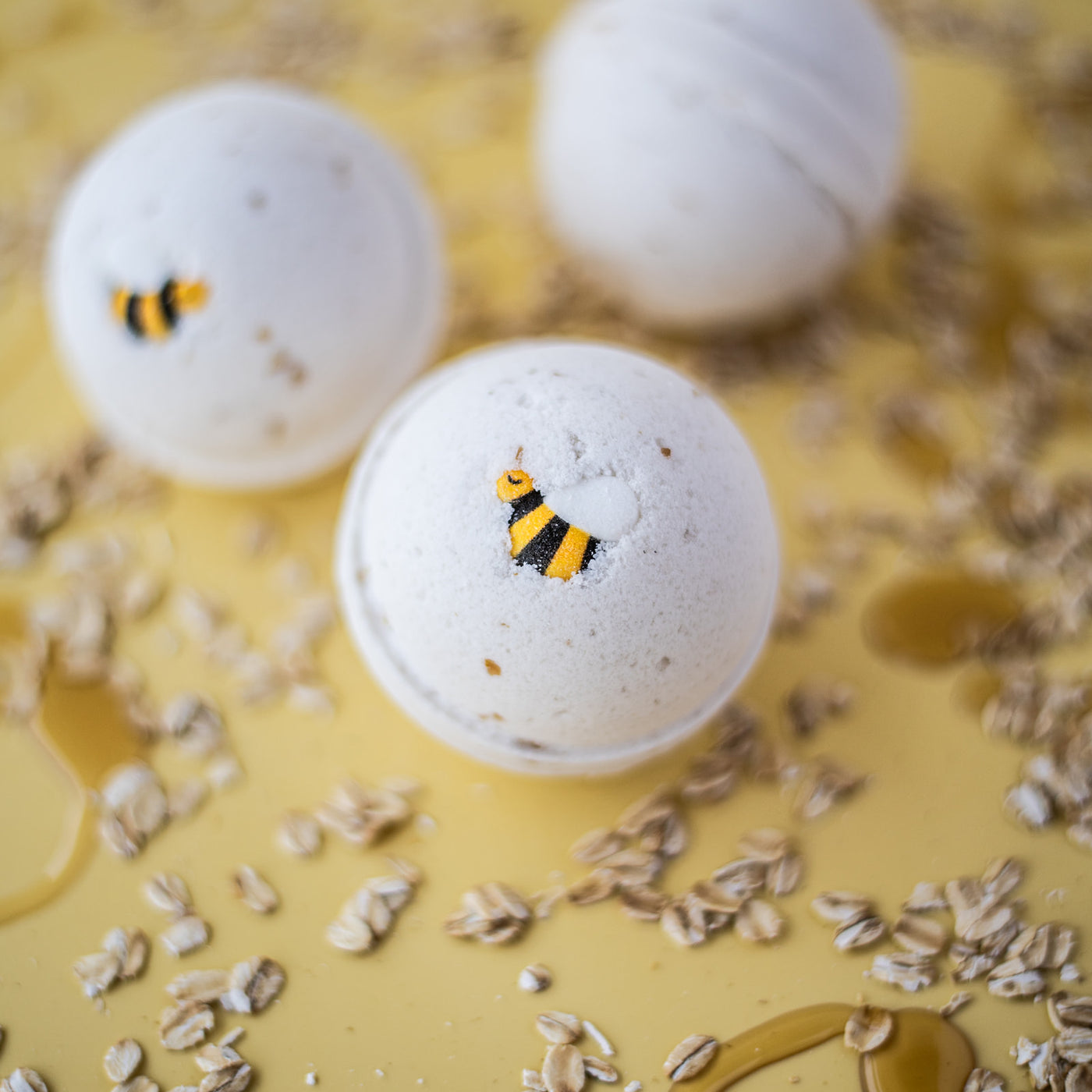 Oats & Honey Bath Bomb