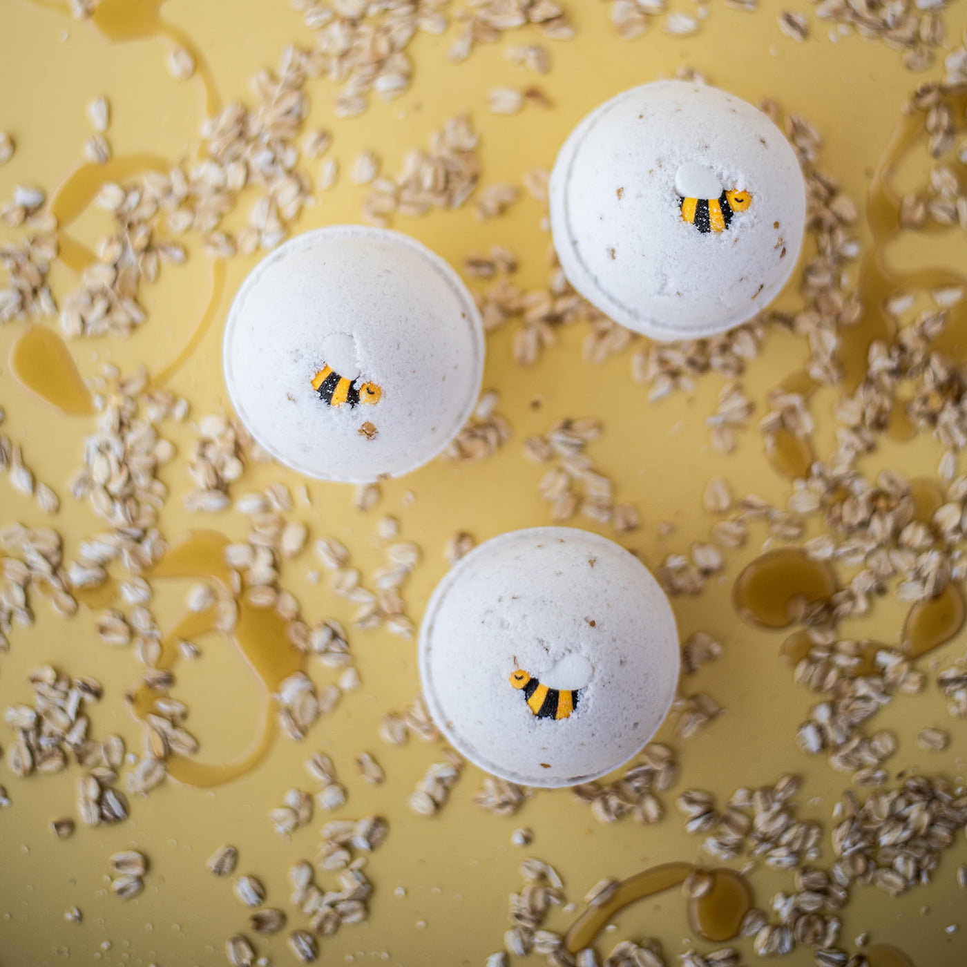 Oats & Honey Bath Bomb