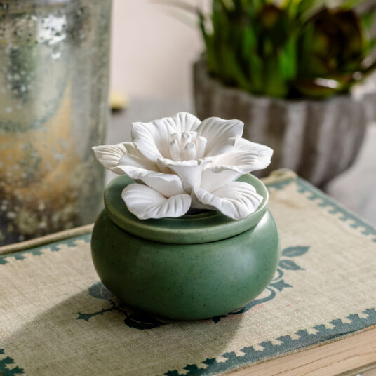 Porcelain Aroma Diffuser - Bloom - handcrafted peppermint essential oil diffuser with porcelain top and glazed ceramic dish
