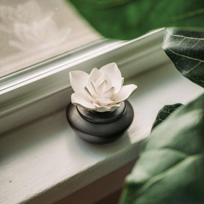 Porcelain Aroma Diffuser - Gardenia
